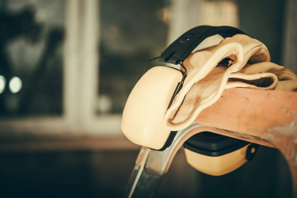 Where can tourists find discounted tickets for ferry travel to the Isle of Man?